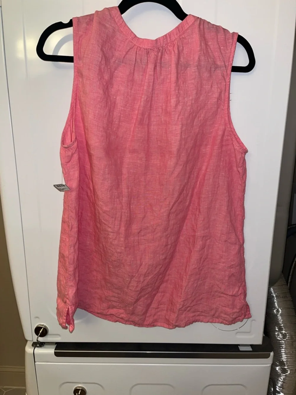 Vineyard Vines Pink Sleeveless V-Neck Linen Camisole - Picture 4 of 4